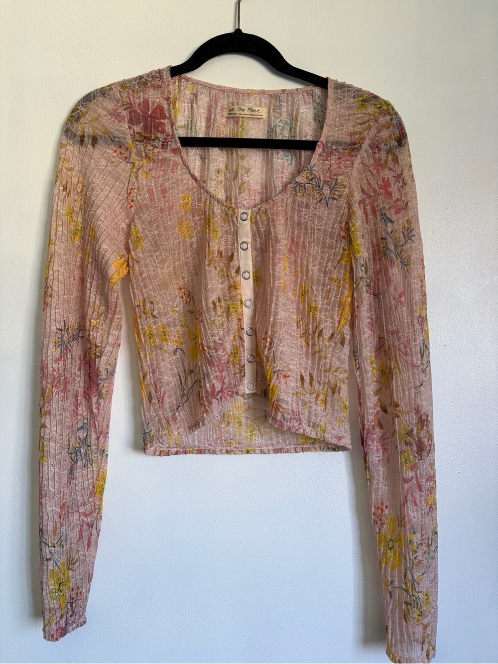 We The Free Angela, free people Pink Floral Long Sleeve Button Crop Top